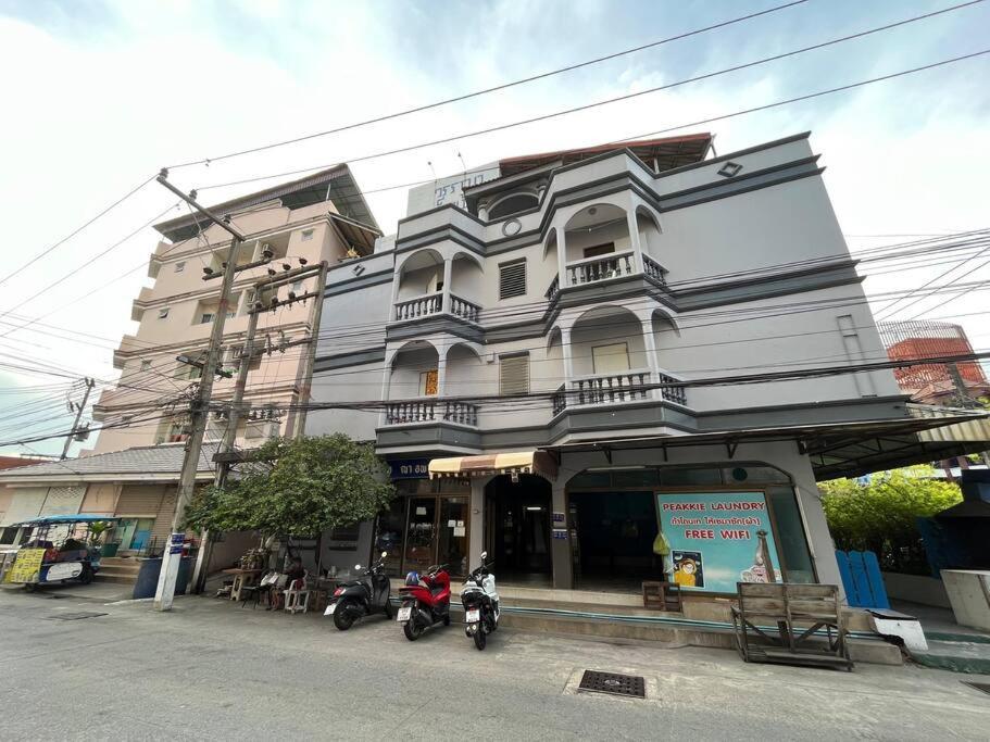 Room101 In Wanna Apartment Pattaya Exteriér fotografie